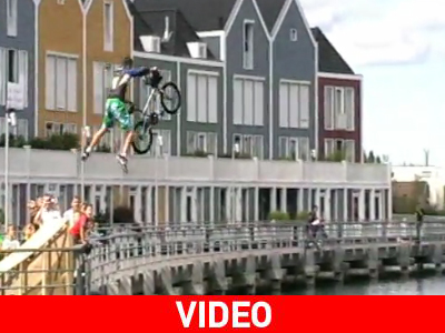 Βουτιές με… BMX